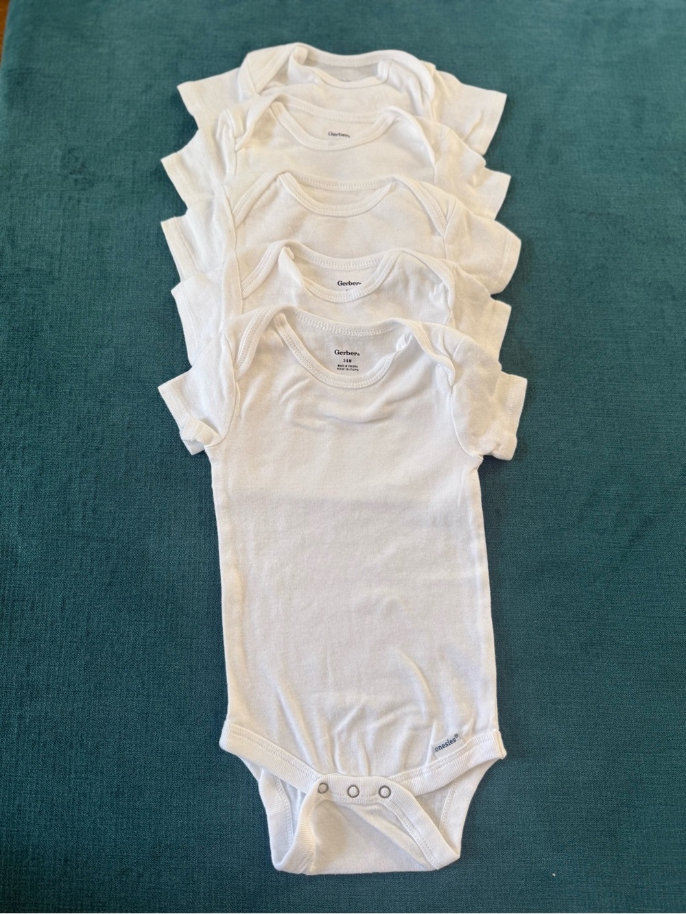 Gerber 5-Pack White Short-Sleeve Baby Onesie Snap Bodysuits 3-6M